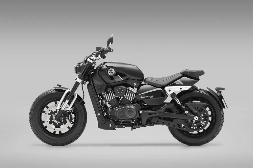 Leoncino-Bobber-400---Lato-sinistro---Midnight-Black.webp