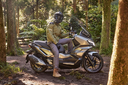 SYM_ADX_300_BK-2593U_M4_action__U7A0402_2560px.webp
