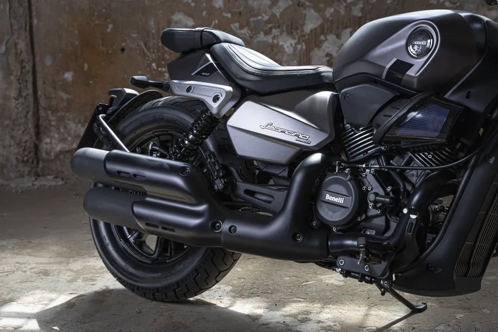 Leoncino-Bobber-400---dettaglio-6---Onyx-Grey.webp