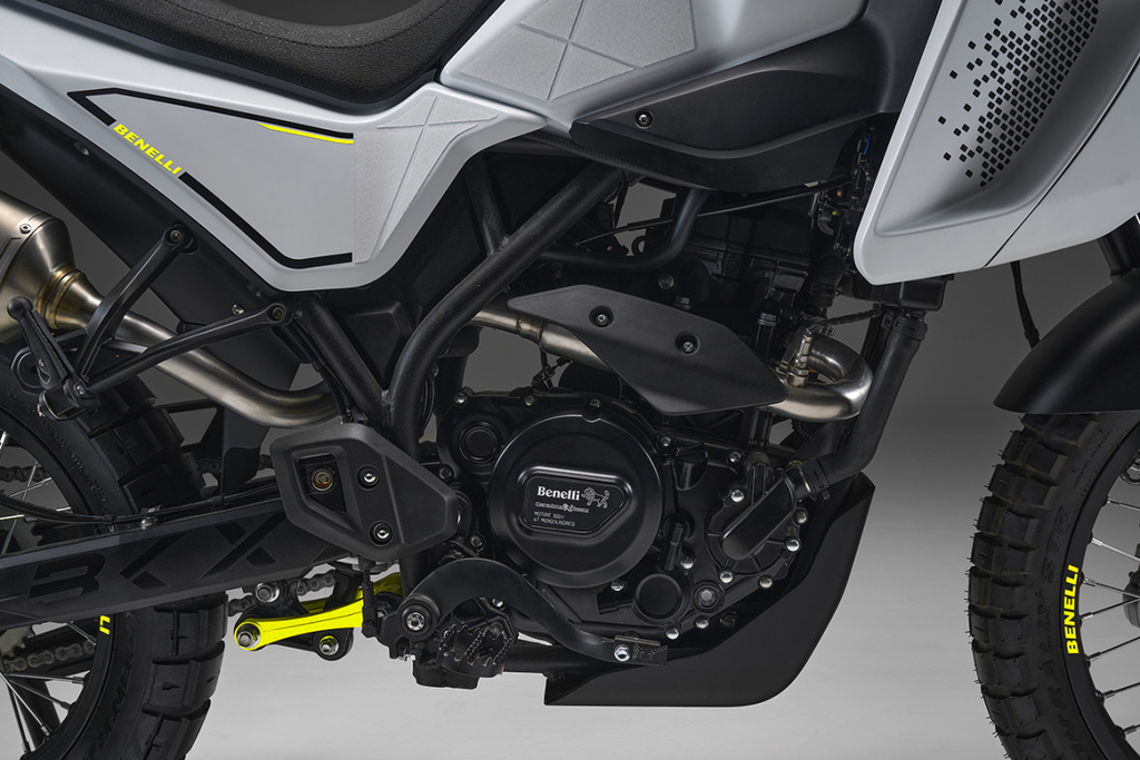 Benelli-BKX300-LR-11-1180x787.webp