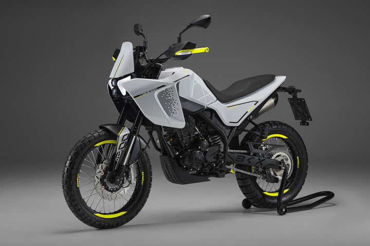 Benelli-BKX300-LR-4-1-720x480.webp