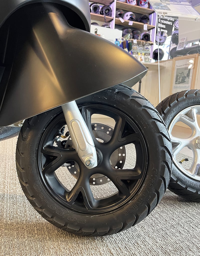 Roue avant noire Colibri