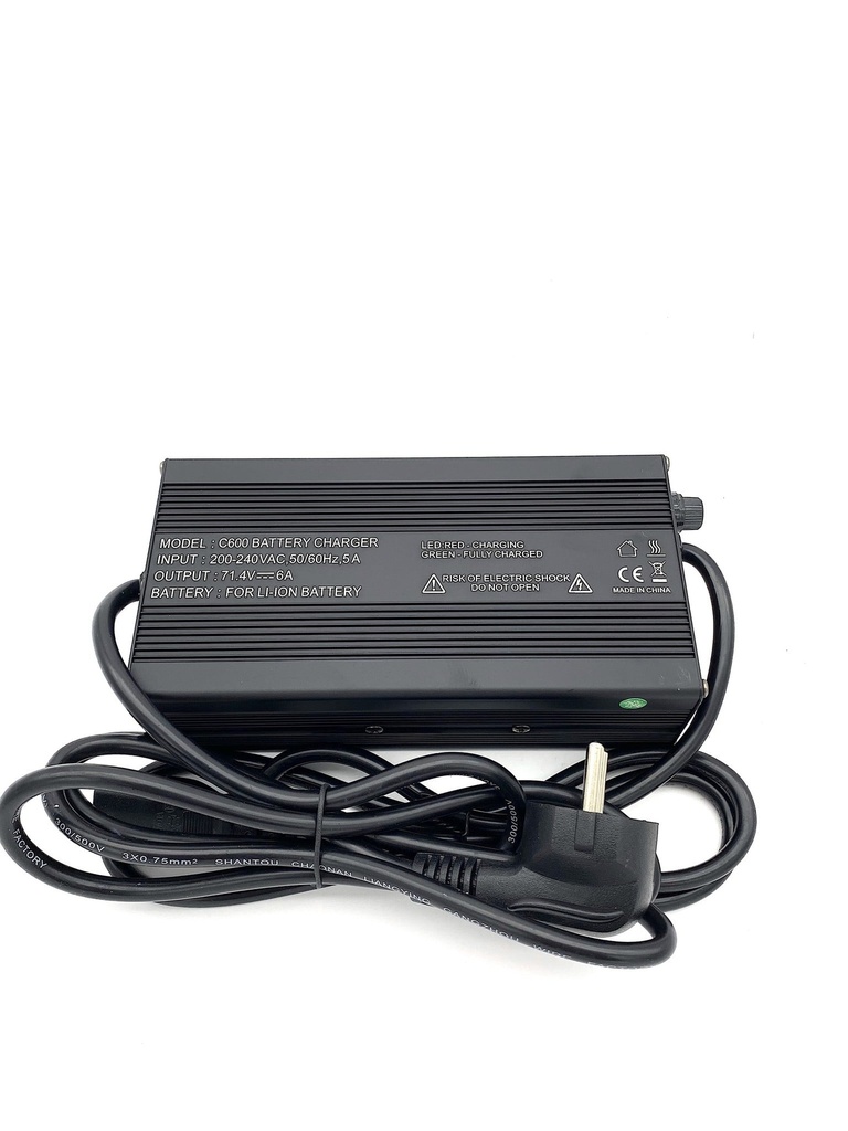 [LU15] Luqy charger 6A