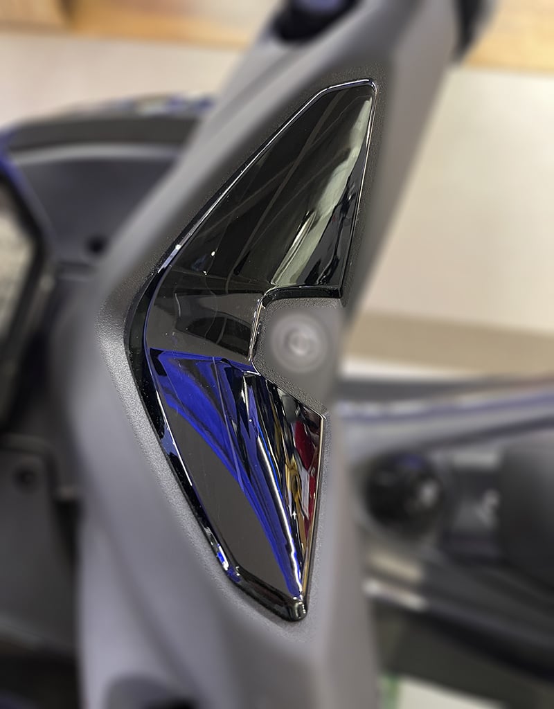 Seven2 - Steering wheel trim plate